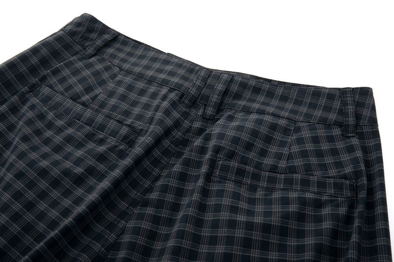 Check Pattern Cargo Shorts – Black Grid, Relaxed Fit